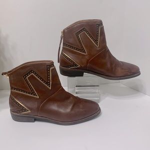 UGG Brown Studded Leather Ankle Boots Lars